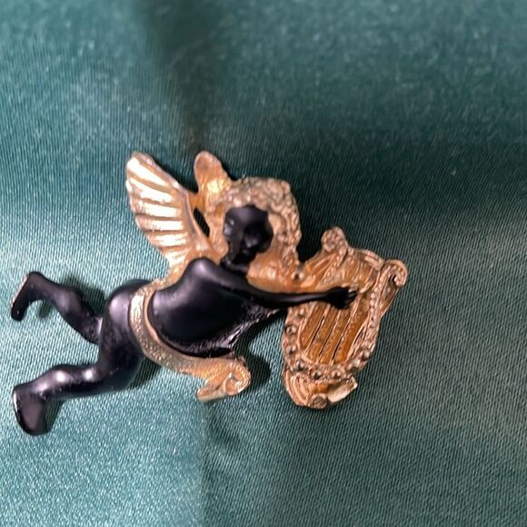 Vintage Black and Gold Angel Figurine Brooch - Picture 3 of 6